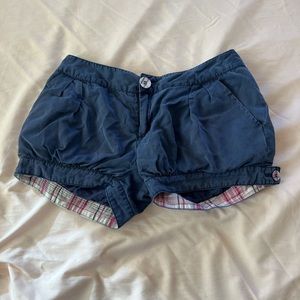 Navy balloon shorts with pink details